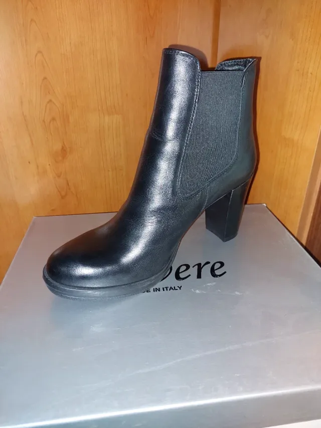 Stivaletto donna pelle tacco alto