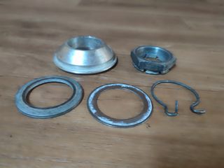 Triumph Sprint 1050 Tuerca Rueda Trasera