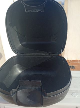 Maletero de moto SHAD