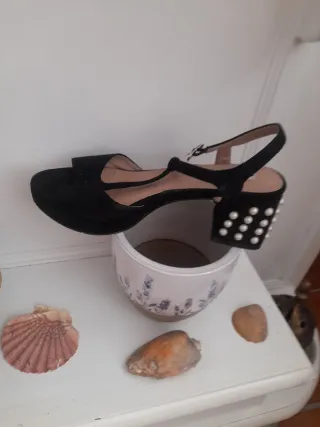 Sandalias tacón negras