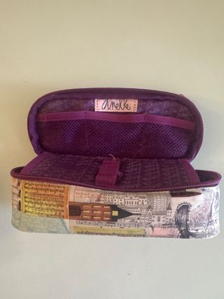 Estuche Anekke con dibujo de niña