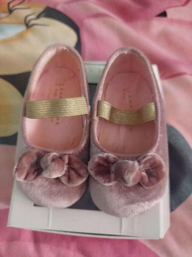 Zapatos para bebé niña