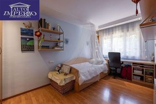 Chalet en venta en Pajaritos - Plaza de Toros en Granada