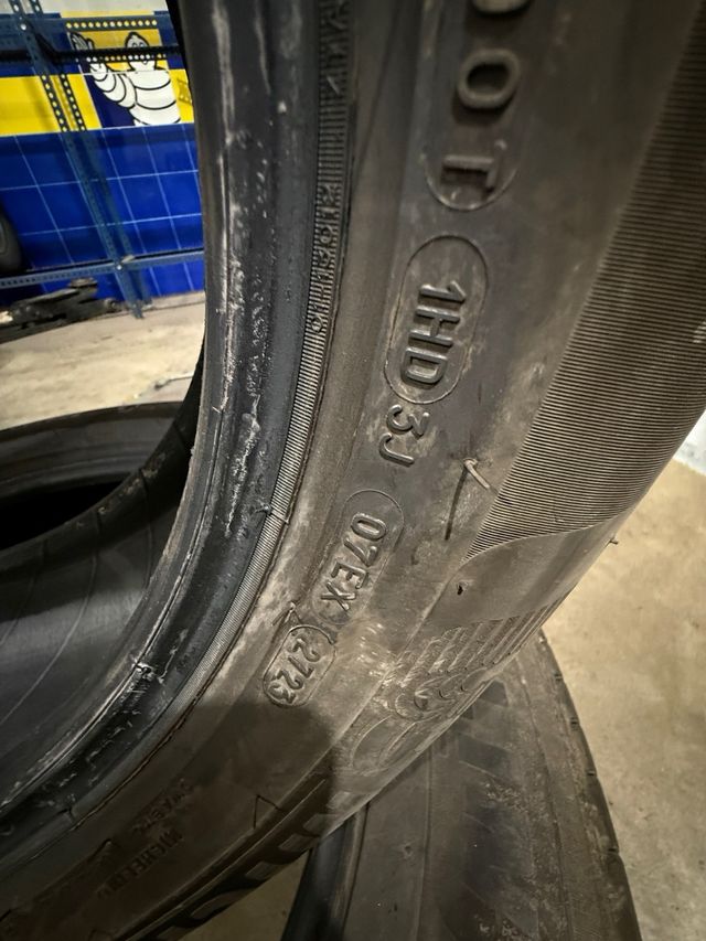 2 Neumáticos Michelin 235/55 R18 104V