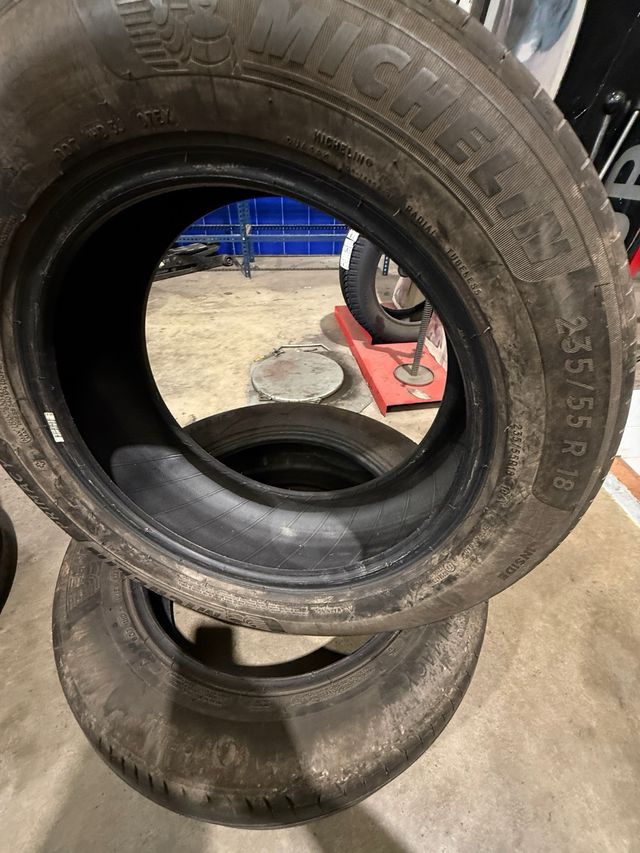 2 Neumáticos Michelin 235/55 R18 104V