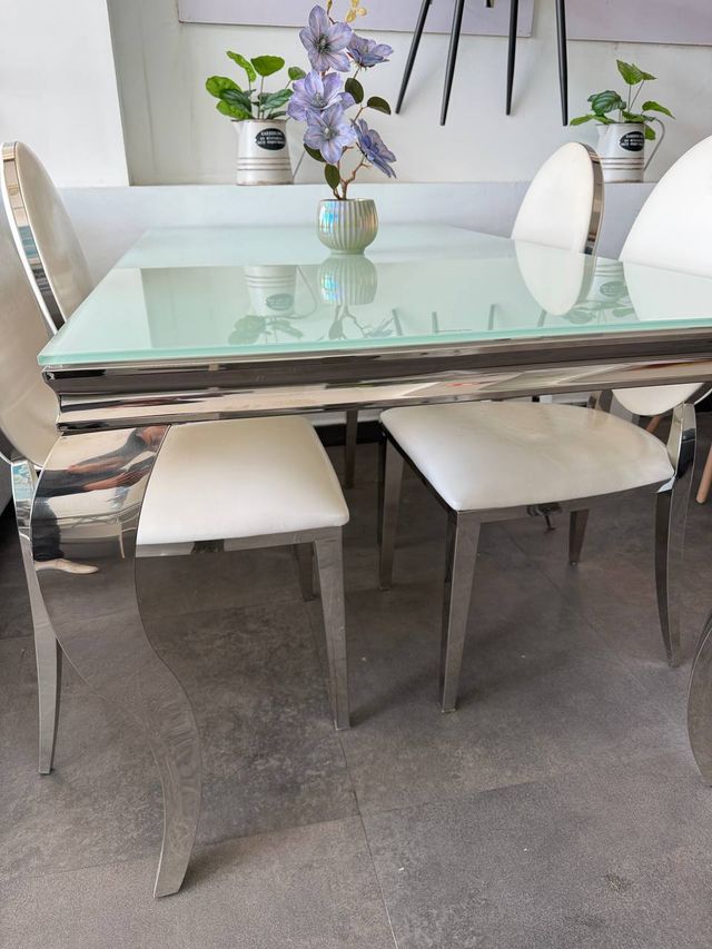 Mesa de cristal templado moderna