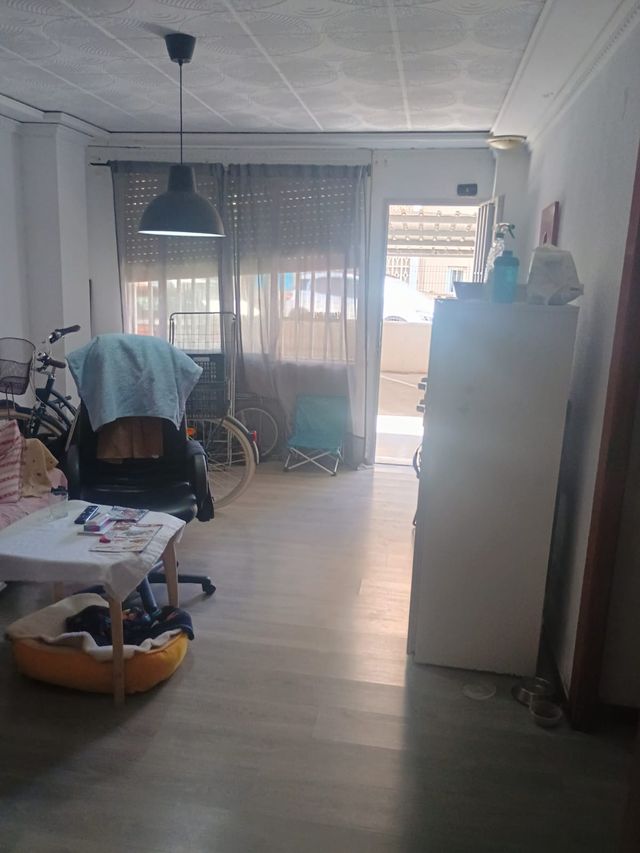 Bajo en Xeraco, primera línea playa