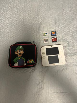 Giochi Nintendo 2DS rosso e bianco +
