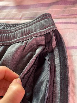 Pantalón Adidas Gris Chico