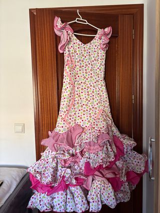 Traje de flamenca niña volantes lunares
