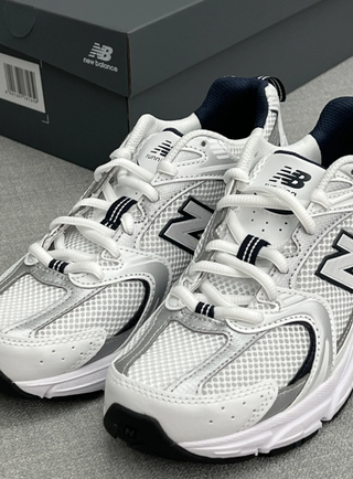 Zapatillas 530 NB blancas talla 45