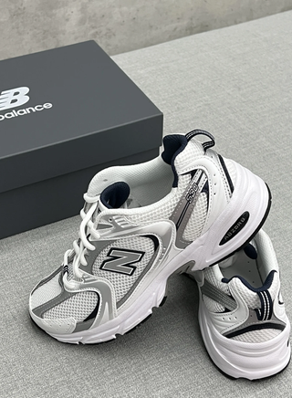 Zapatillas 530 NB blancas talla 45