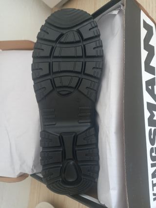 Botas de seguridad negras y grises