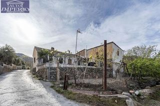 Cortijo en venta en Barrio de la Vega en Monachil