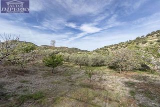 Cortijo en venta en Barrio de la Vega en Monachil