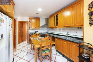 Chalet en venta en Cervantes en Granada