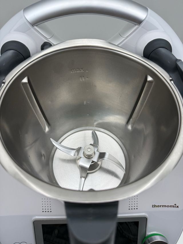 Thermomix con 1 año de garantía