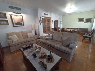 Piso en venta en Paseo Sagasta en Zaragoza