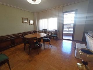 Piso en venta en Paseo Sagasta en Zaragoza