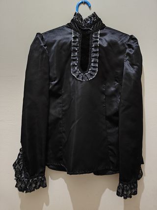 Blusa Baturra Negra con Encaje