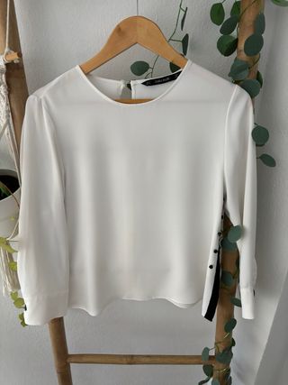 Blusa Zara Mujer Blanca y Negra