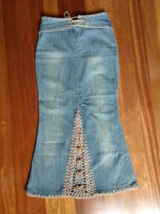 Falda vaquera larga con crochet