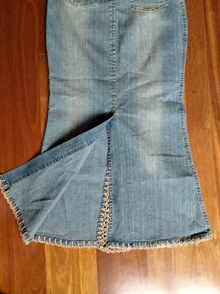 Falda vaquera larga con crochet