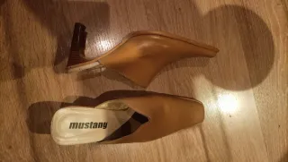 Zapatos Mustang tacón marrón