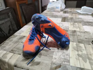 Botas de fútbol niño talla 33