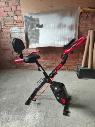 Bicicleta Estática Evoland Roja