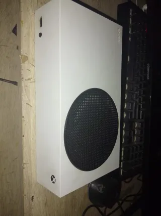 Xbox Series S + Cable + Mando