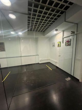 Local comercial en alquiler en Eixample Nord – La Devesa en Girona