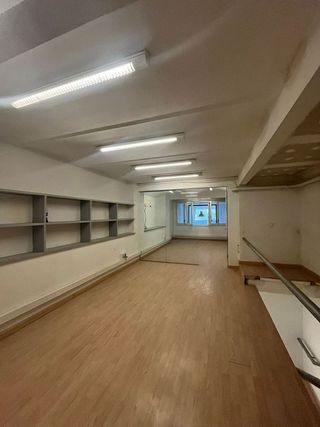 Local comercial en alquiler en Eixample Nord – La Devesa en Girona