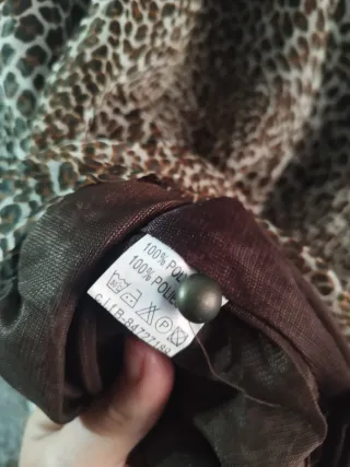 Blusa animal print crochet beige y marrón