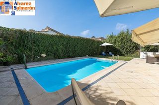 Chalet en venta en Residencial Triana - Barrio Alto en Gabias (Las)