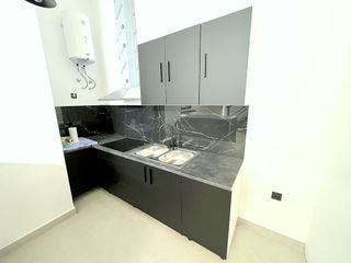 Local comercial en venta en Carlos Haya en Málaga