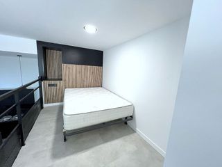 Local comercial en venta en Carlos Haya en Málaga