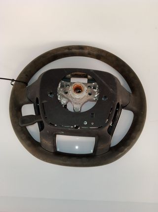 VOLANTE TOYOTA PRIUS+