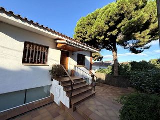 Chalet en venta en Ca n’Esteper – Can Gorgs – Can Gorgs II en Barbera del Vallès