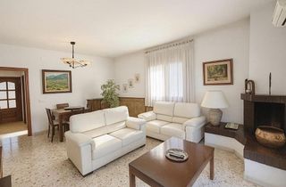 Chalet en venta en Ca n’Esteper – Can Gorgs – Can Gorgs II en Barbera del Vallès