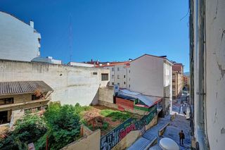 Piso en venta en Azpilagaña en Pamplona