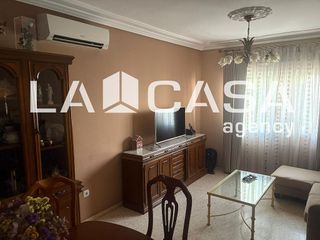Chalet en venta en Centro - Doña Mercedes en Dos Hermanas