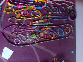 Lote Joyería Infantil: Pulseras, Collares, Pendien