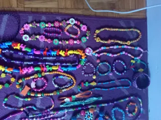 Lote Joyería Infantil: Pulseras, Collares, Pendien