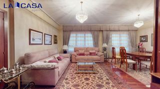 Piso en venta en San Pedro de Deusto-La Ribera en Bilbao
