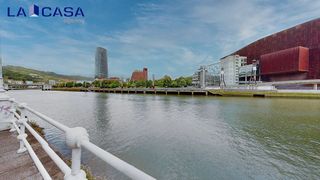 Piso en venta en San Pedro de Deusto-La Ribera en Bilbao