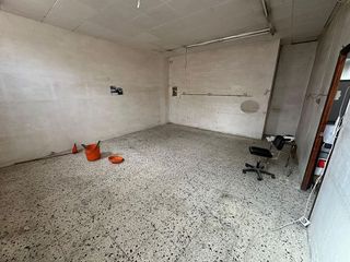 Local comercial en venta en Ctra. Santpedor - Bases de Manresa en Manresa