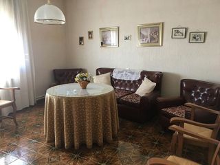 Chalet en alquiler en Consuegra