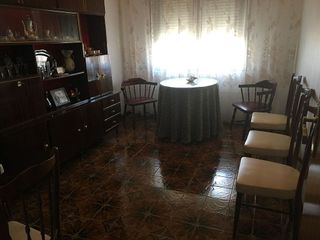Chalet en alquiler en Consuegra