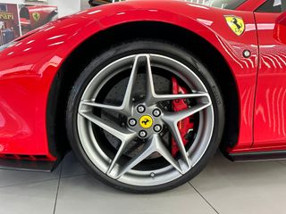 FERRARI F8 TRIBUTO 720CV